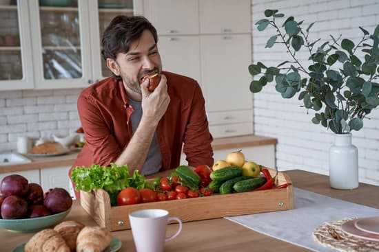 Key Nutrients for Men Over 40
